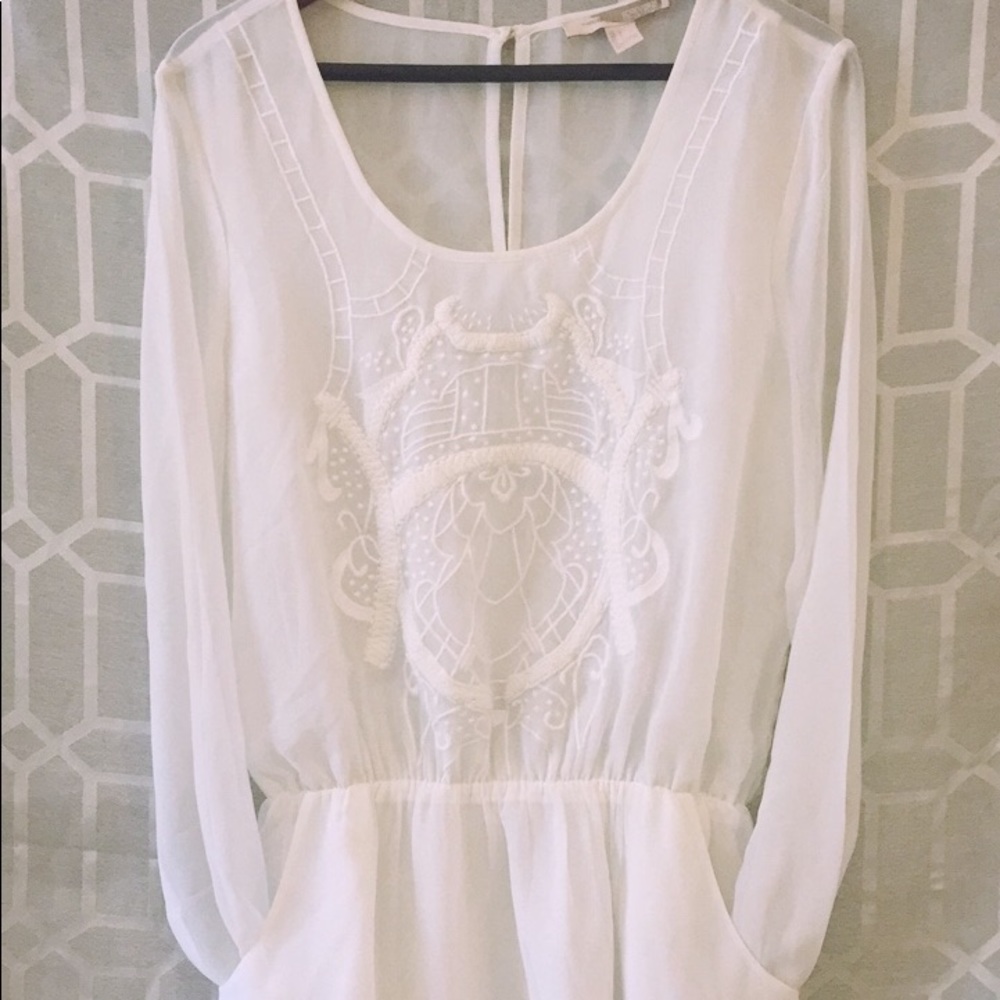 White embroidered long sleeve casual blouse